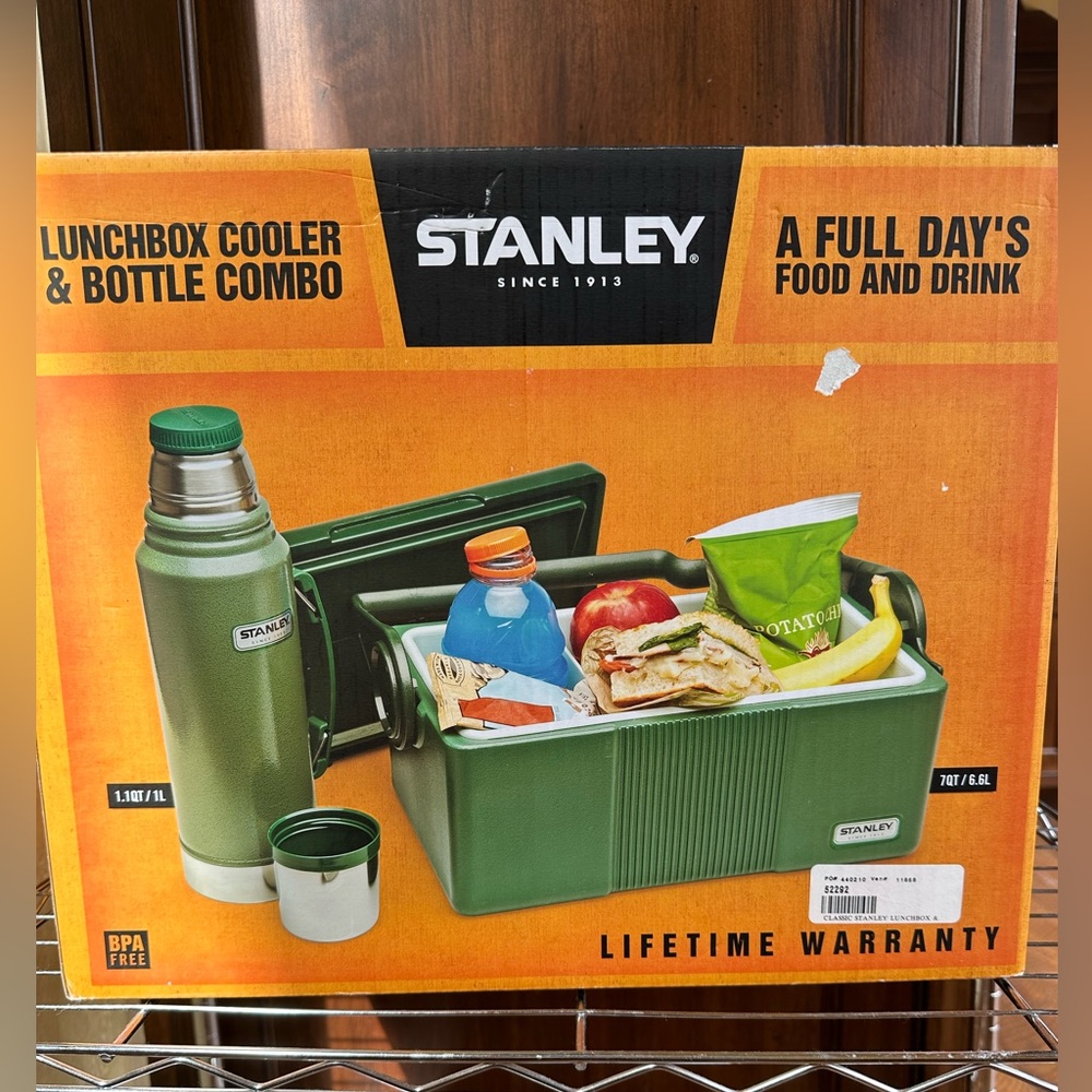 Stanley Lunchbox Cooler & Bottle Combo